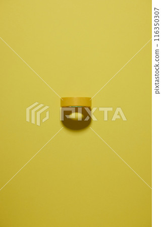 1 yellow masking tape 116350307
