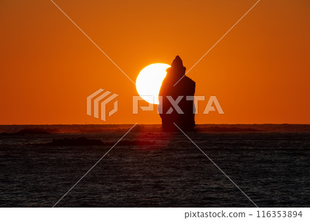 Spectacular sunset at Cape Kamui 116353894