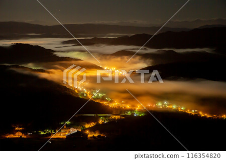 Be moved by the magnificent sea of clouds Be moved by the magnificent sea of clouds 116354820