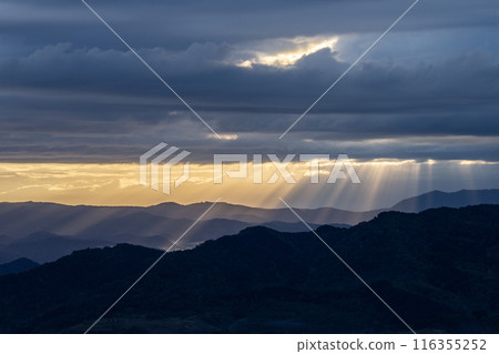 Be moved by the magnificent sea of clouds Be moved by the magnificent sea of clouds 116355252