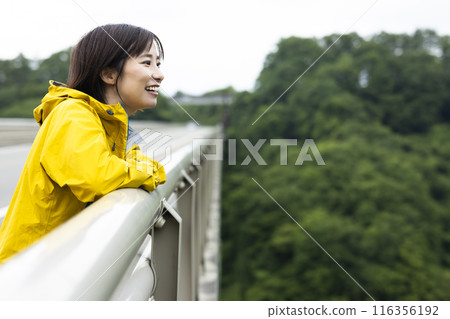 A young woman in nature 116356192