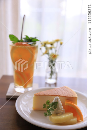 Orange juice  116356271