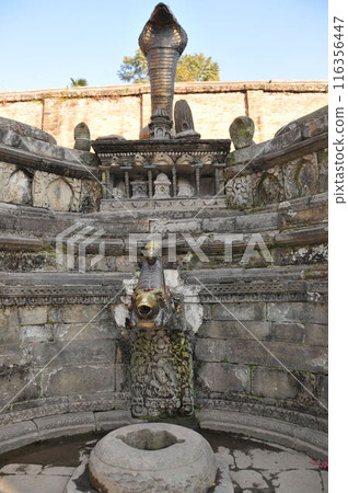 尼泊爾，巴克塔普爾，杜巴廣場（皇宮廣場），舊皇宮，國王浴場 116356447