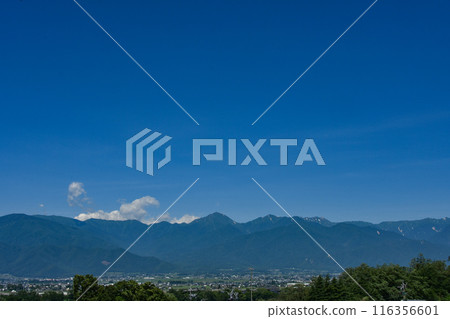 Nagano countryside scenery: Spring blue skies and beautiful green mountains Nagano countryside scenery: Spring blue skies and beautiful green mountains 116356601