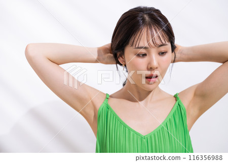 Hair loss image 116356988