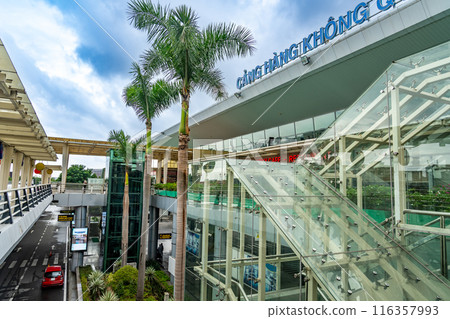 越南峴港國際機場位於越南著名的度假村峴港 越南峴港國際機場位於越南著名的度假村峴港 116357993