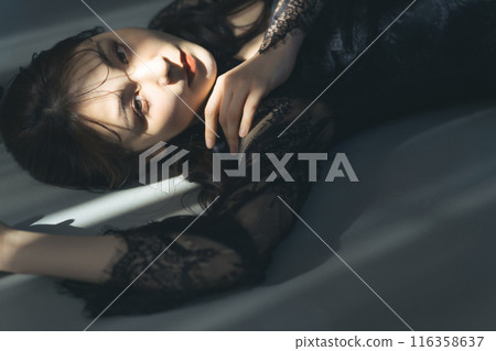 Women's fashion portrait Women's fashion portrait 116358637