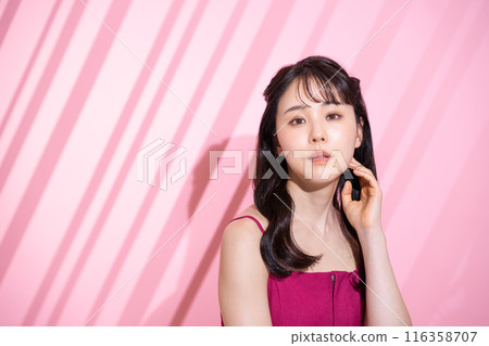 年輕女性的美麗 116358707