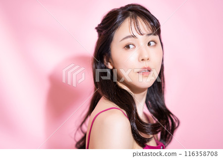 年輕女性的美麗 116358708