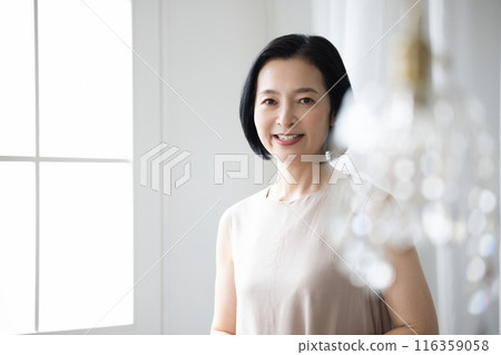 Beauty image of women in their 50s Beauty image of women in their 50s 116359058