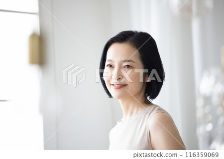 50多歲女人的美麗形象 116359069