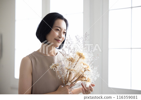 Female 50's portrait 116359081