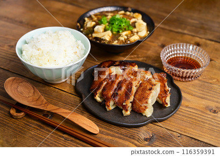 麻婆豆腐和餃子 麻婆豆腐和餃子 116359391