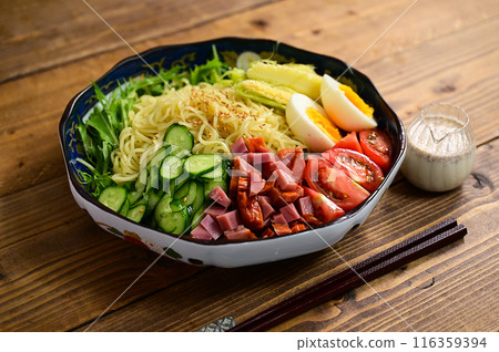 Ramen salad 116359394
