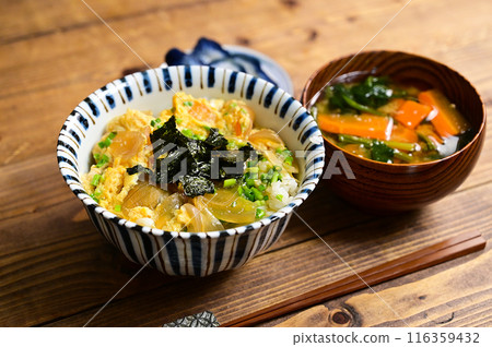 Egg rice bowl and miso soup Egg rice bowl and miso soup 116359432
