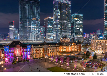 被照亮的夜東京站 116360382