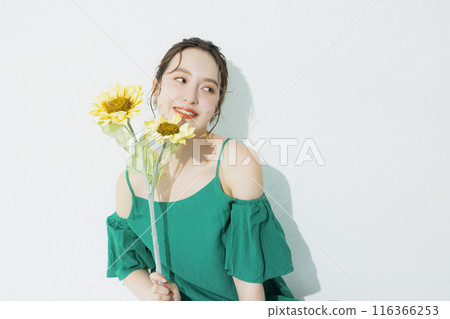 夏季美女圖片 夏季美女圖片 116366253