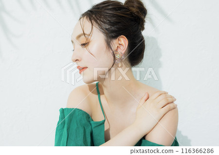 夏季美女圖片 夏季美女圖片 116366286