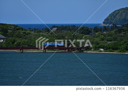 穿越大海的火車 116367936