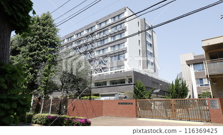 御茶水女子大學南門及部分校舍外觀 御茶水女子大學南門及部分校舍外觀 116369425