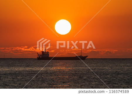 Sunrise of Ise Bay Sunrise of Ise Bay 116374589