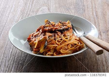 Tomato sauce pasta with eggplant and tuna Tomato sauce pasta with eggplant and tuna 116378341