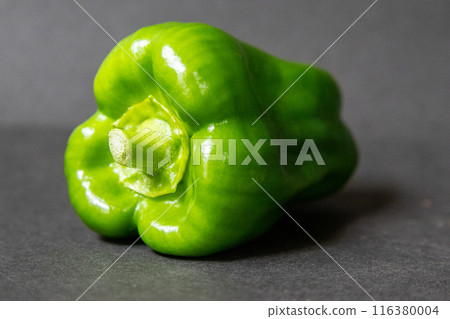 Bell pepper, food, black background 116380004