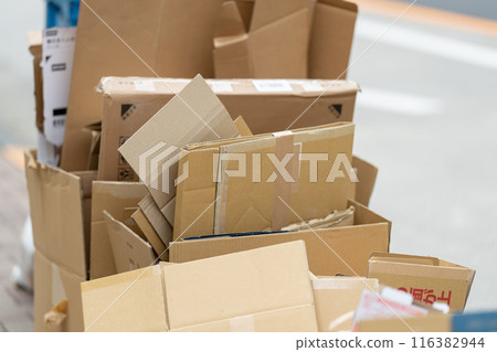 Cardboard Recyclable waste Cardboard Recyclable waste 116382944