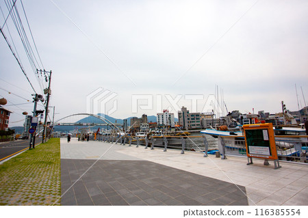Fishing port scene in Tongyeong, a port city in southern South Korea 116385554