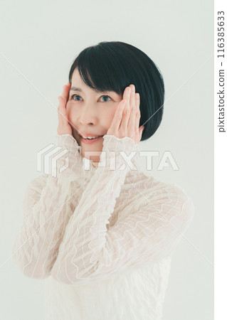 beauty, skincare, female 116385633