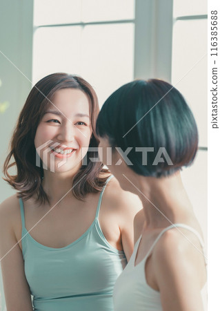 female, females, lady 116385688