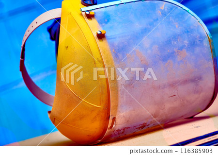 Plastic protective mask for working on metal, wood, construction, cleaning 116385903