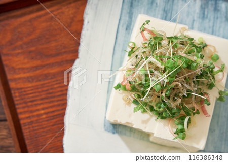 冷豆腐配炸魚 116386348