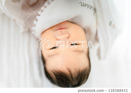 Sleeping baby 116388431