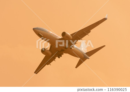 Jet Airways B737-700 at dusk Jet Airways B737-700 at dusk 116390025