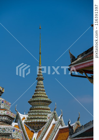 Wat Arun is an important tourist attraction and is also a symbol of Bangkok that tourists from all over the world know. and want to come visit. Wat Arun is an important tourist attraction and is also a symbol of Bangkok that tourists from all over the world know. and want to come visit. 116391397
