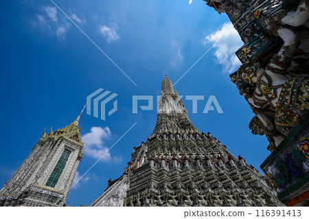 Wat Arun is an important tourist attraction and is also a symbol of Bangkok that tourists from all over the world know. and want to come visit. Wat Arun is an important tourist attraction and is also a symbol of Bangkok that tourists from all over the world know. and want to come visit. 116391413