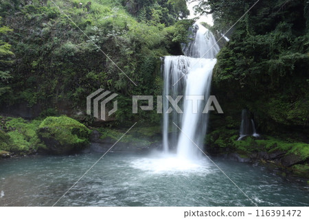 Flow of waterfall 116391472