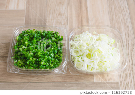 Chopped green onion 116392738