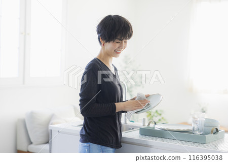 廚房裡的女人 116395038