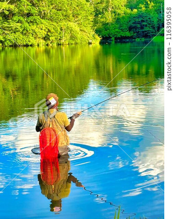 人們在湖上釣魚 人們在湖上釣魚 116395058
