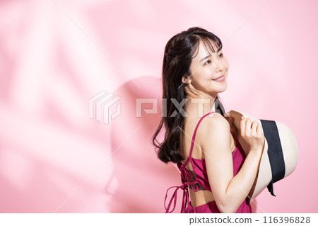 年輕女性的美麗 116396828