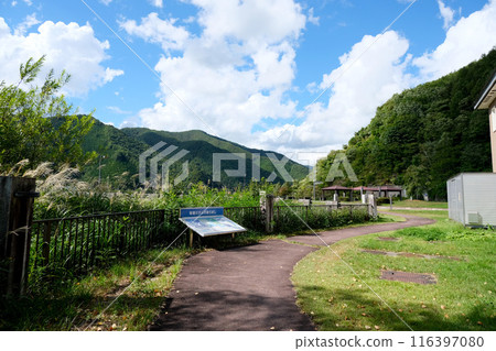 長野縣木曾郡木曾村_禦曾川水壩東側附近的風景1_2023年9月 116397080