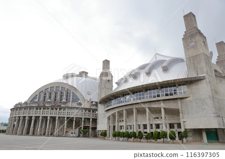 Akita City Gymnasium (Akita City, Akita Prefecture) A gymnasium designed like a temple 116397305