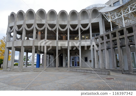 Akita City Gymnasium (Akita City, Akita Prefecture) A gymnasium designed like a temple 116397342