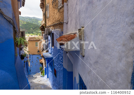 Enchanting Blue Alleyways of Chefchaouen, Morocco. 116400932