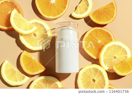 Whitening face cream with fruit acids and vitamin C 116401736