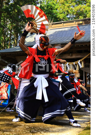 Folk entertainment performance Onikenbai 116403696