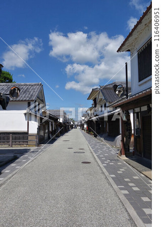 Tanba Sasayama City, clear, Kawaramachi Tsumairi merchant houses, early July 116406951