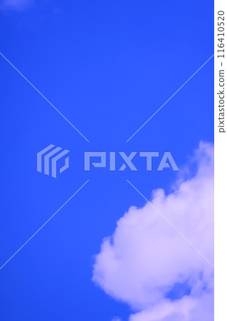 Blue sky with clouds (background material) 116410520